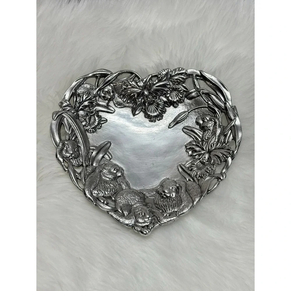 1993 Arthur Court Heart Shaped Serving Dish Spring Bunnies Daffodil Flowers 10